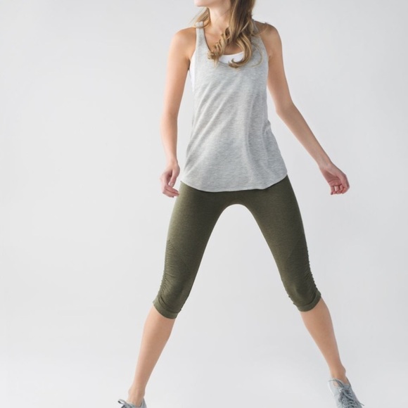 Lululemon In The Flow Crop II Heathered Fatigue Green - Picture 5 of 5